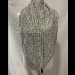 old Navy Gray Knit Infinity Scarf